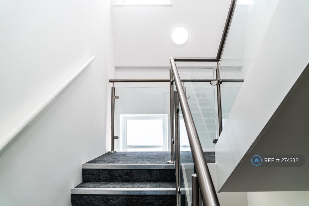 房产图片 21 - Hatfield Roe Green Close, AL10