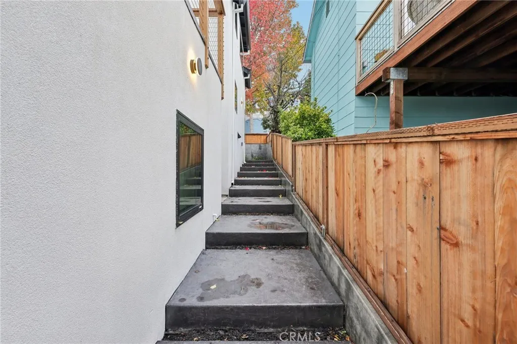 Additional image 129 of 526 Klamath Street, Brisbane, CA 94005