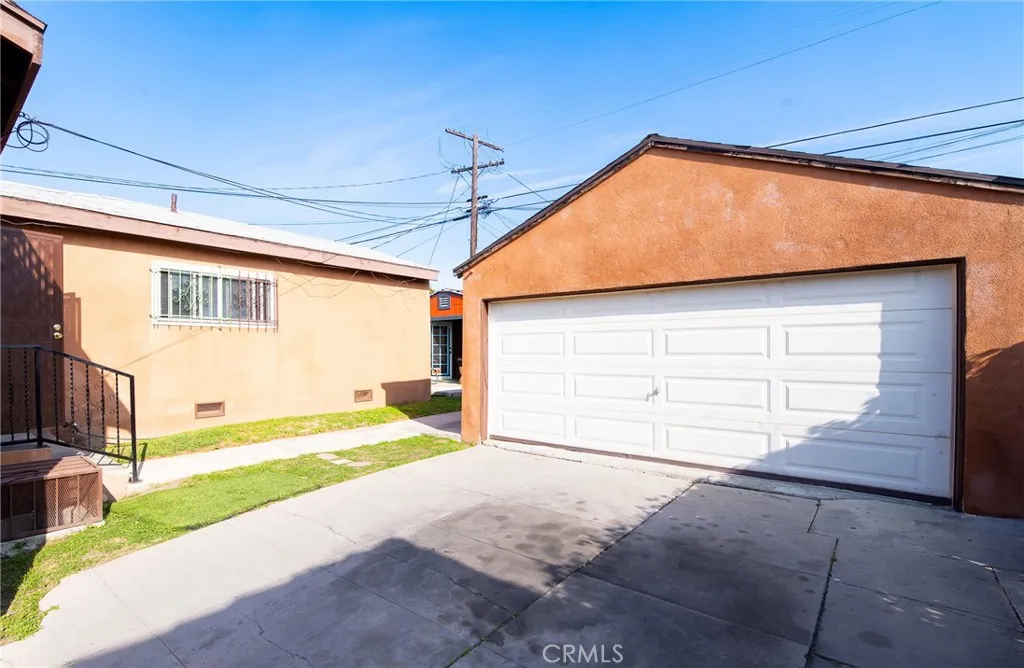 Additional image 89 of 10520 Ruthelen, Los Angeles, CA 90047
