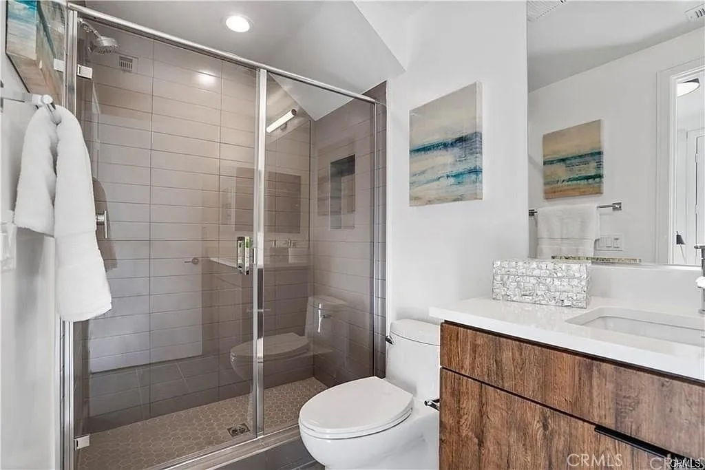 Additional image 25 of 1056 N Joels Place, Los Angeles, CA 90012