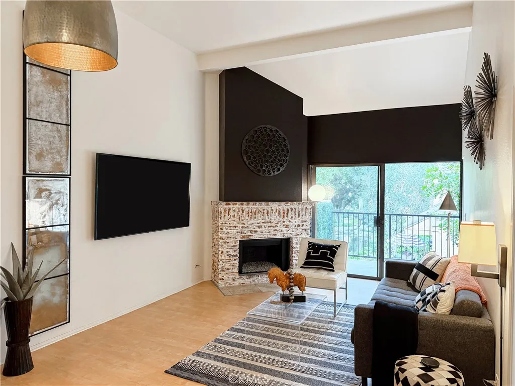 Additional image 2 of 7911 Woodlake Drive Unit 76, Huntington Beach, CA 92647