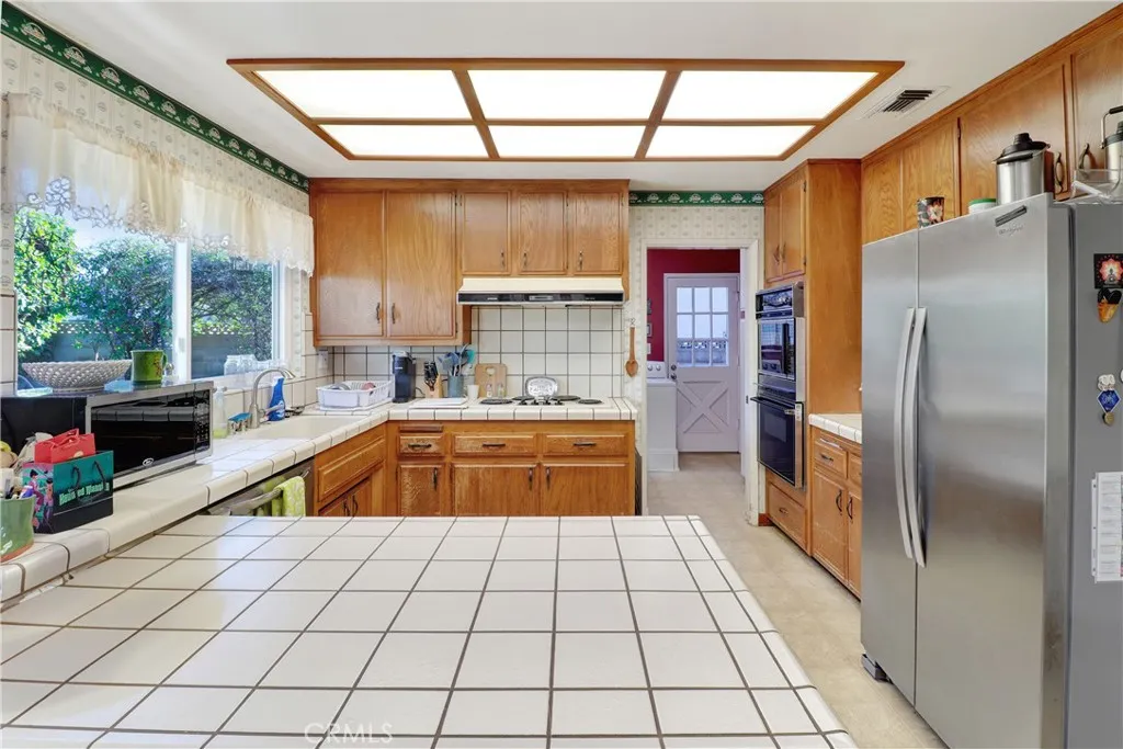 Additional image 16 of 719 S Rosalind Dr, Orange, CA 92869