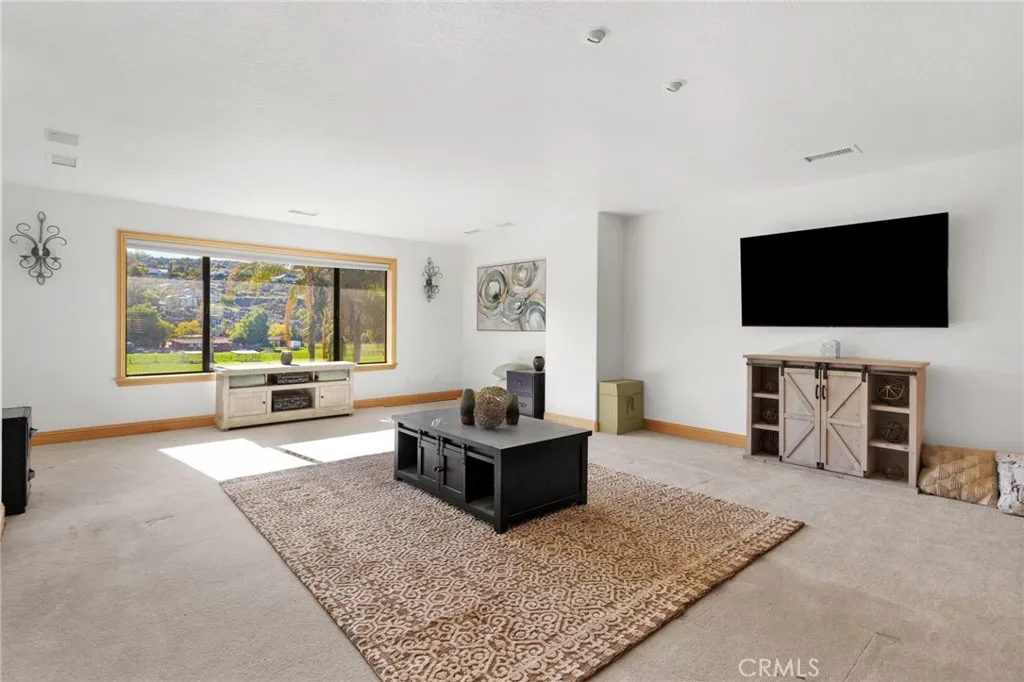 Additional image 45 of 42125 Crest Drive, Hemet, CA 92544