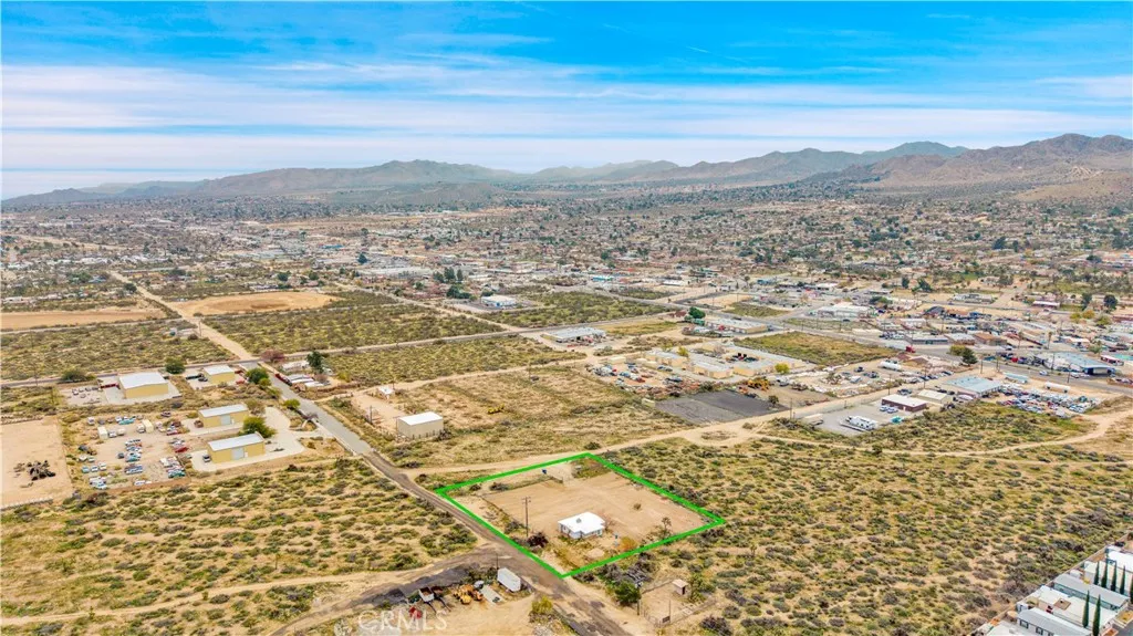 Additional image 76 of 7124 Wall Street, Yucca Valley, CA 92284