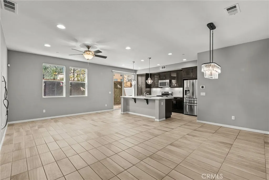 Additional image 8 of 22105 Barrington Way, Saugus, CA 91350