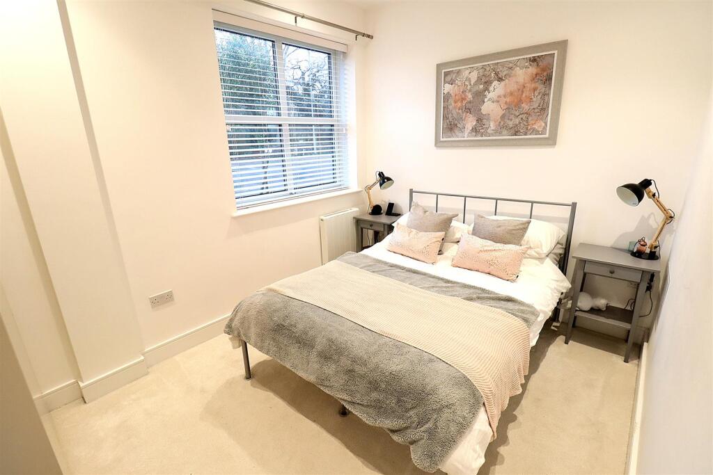 Additional image 4 of Parkgate House, Great North Road, Hatfield