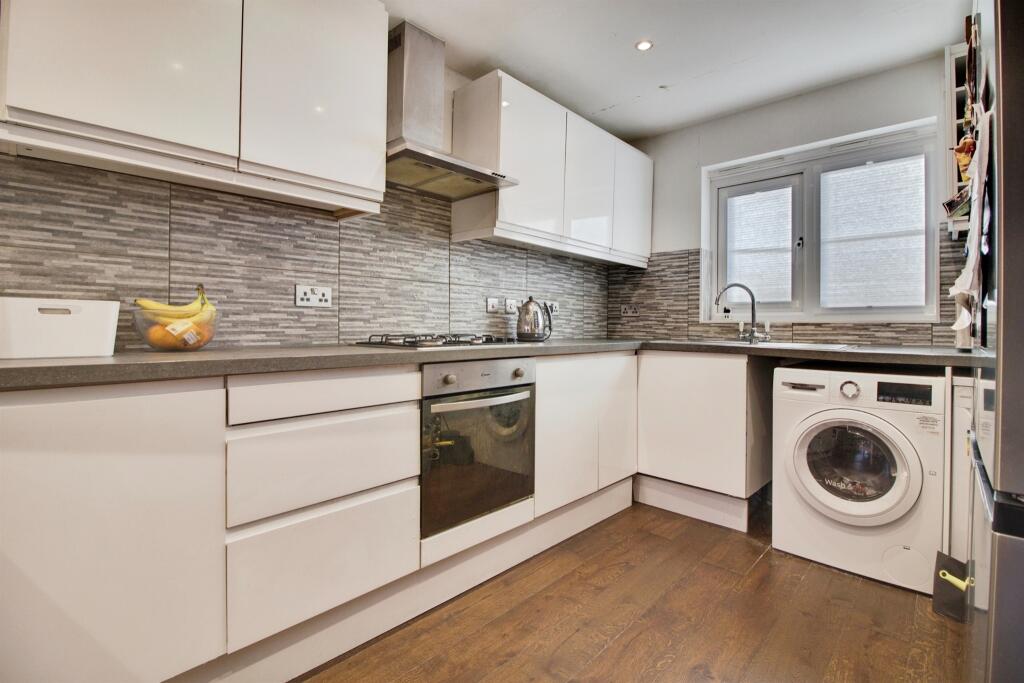 Additional image 4 of Eddington Crescent, WELWYN GARDEN CITY