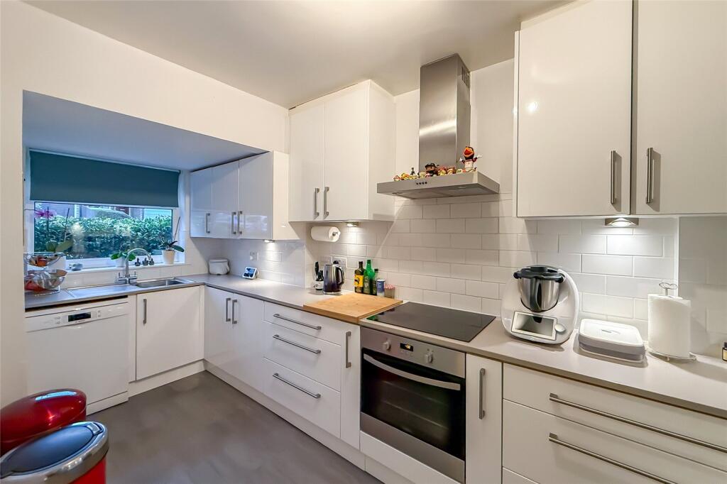 Additional image 18 of Wendover Close, Harpenden, Hertfordshire, AL5