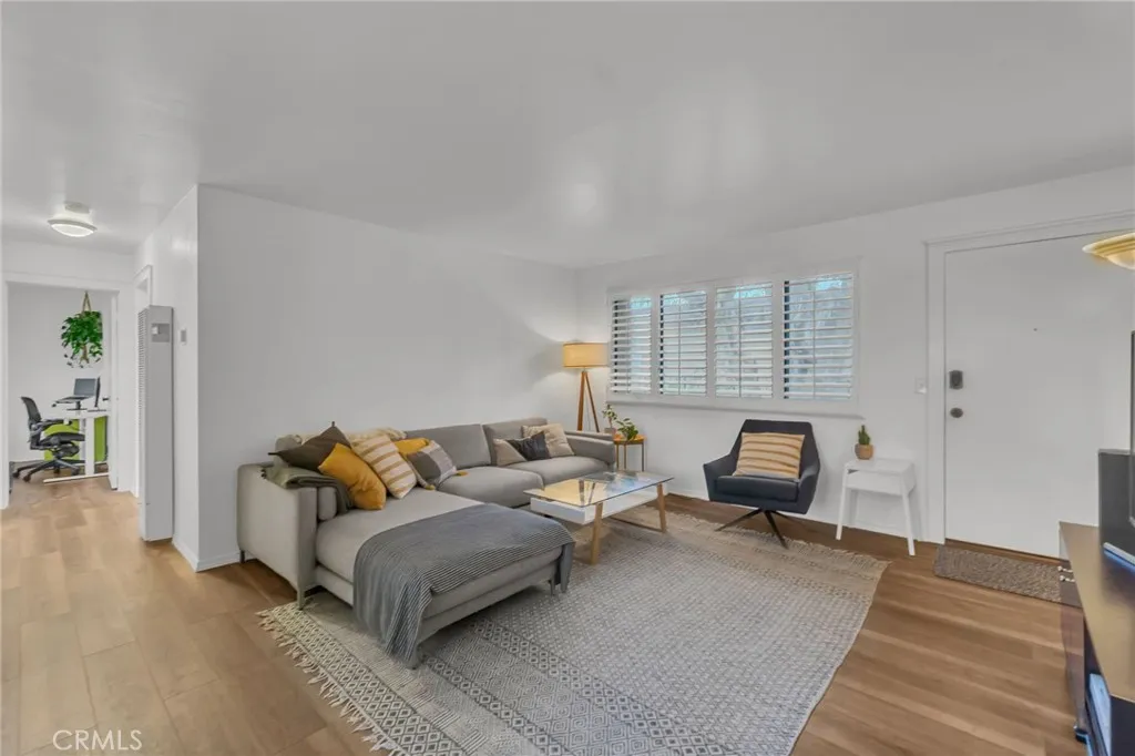 Additional image 38 of 1506 E 4th St Unit 206, Long Beach, CA 90802