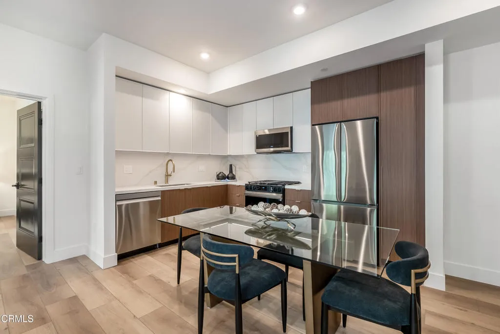 Additional image 49 of 139 S Oak Knoll Avenue Unit 203, Pasadena, CA 91101