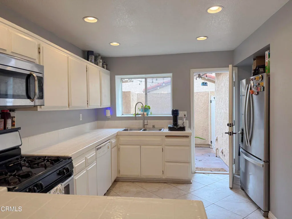 Additional image 33 of 411 E Bard Road, Oxnard, CA 93033