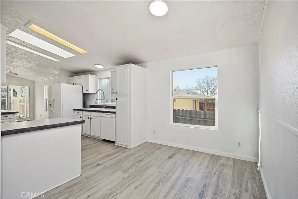 Additional image 7 of 14072 Apple Lane, Clearlake Oaks, CA 95423