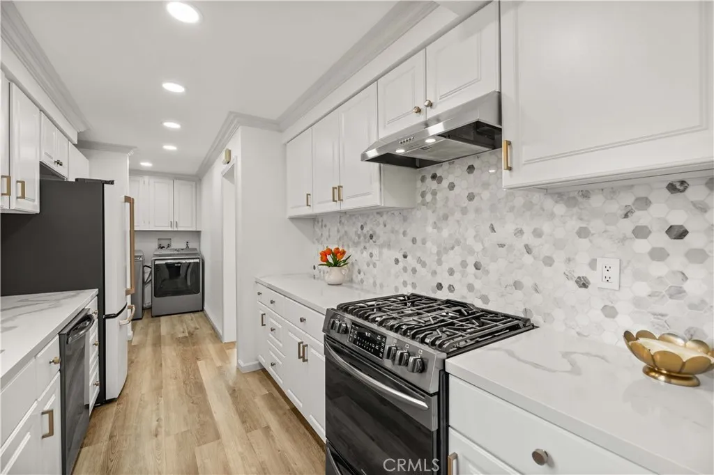 Additional image 23 of 7710 Shoup, West Hills, CA 91304