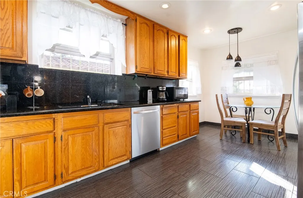 Additional image 65 of 10520 Ruthelen, Los Angeles, CA 90047