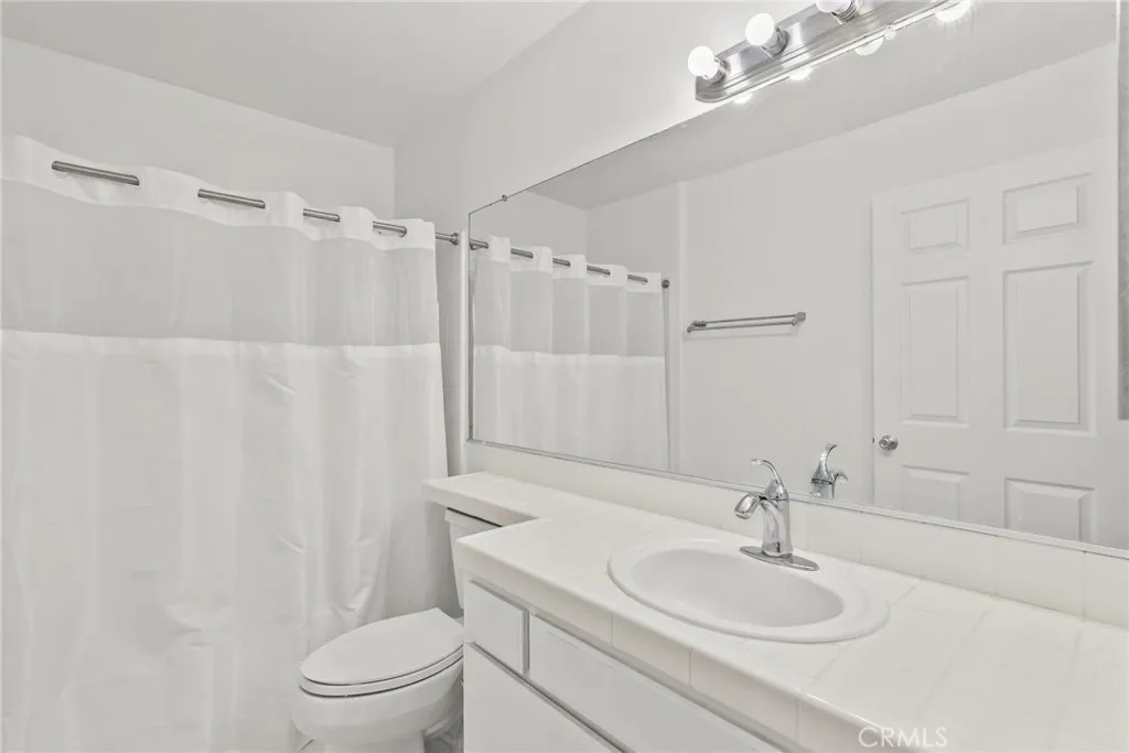 Additional image 21 of 18347 Saticoy Street Unit 24, Reseda, CA 91335