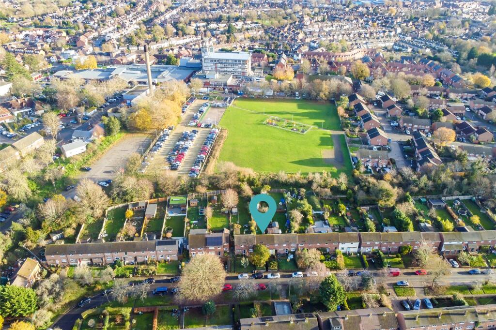 Additional image 16 of White Hedge Drive, St. Albans, Hertfordshire, AL3