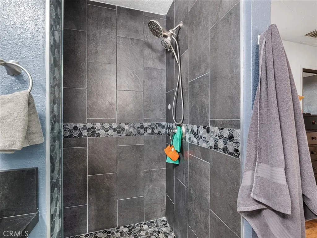 Additional image 26 of 13826 Wawona Rd, Apple Valley, CA 92307