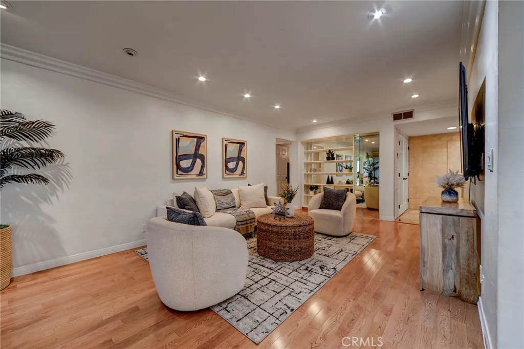 Additional image 39 of 15335 Magnolia Unit 216, Sherman Oaks, CA 91403