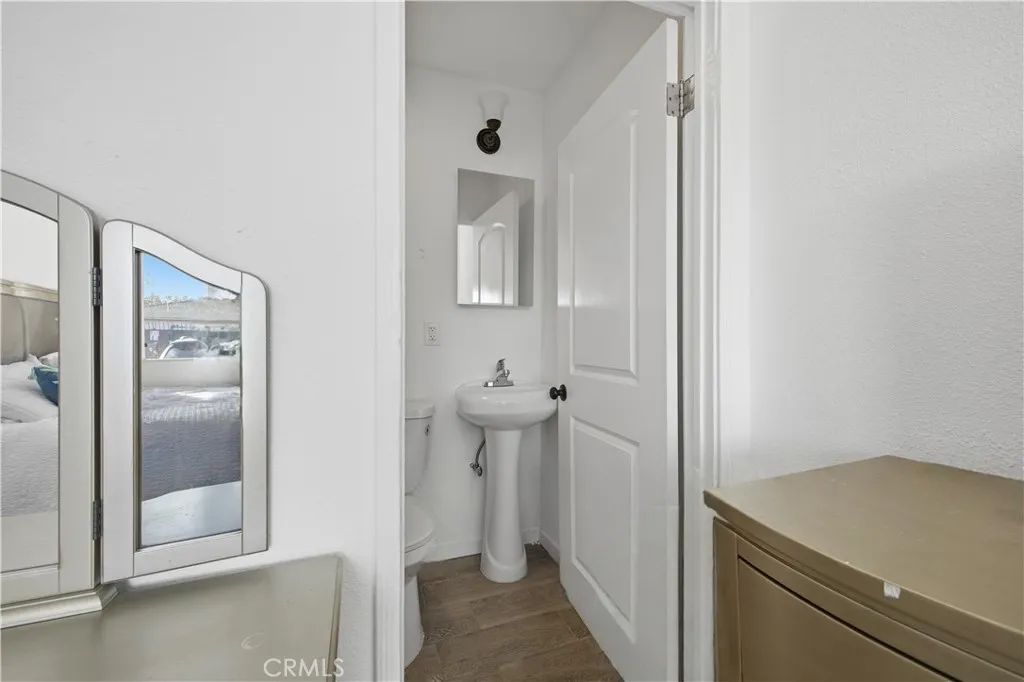 Additional image 8 of 1250 W 87th St, Los Angeles, CA 90044