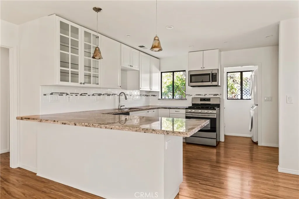 Additional image 46 of 531 N Niagara St, Burbank, CA 91505