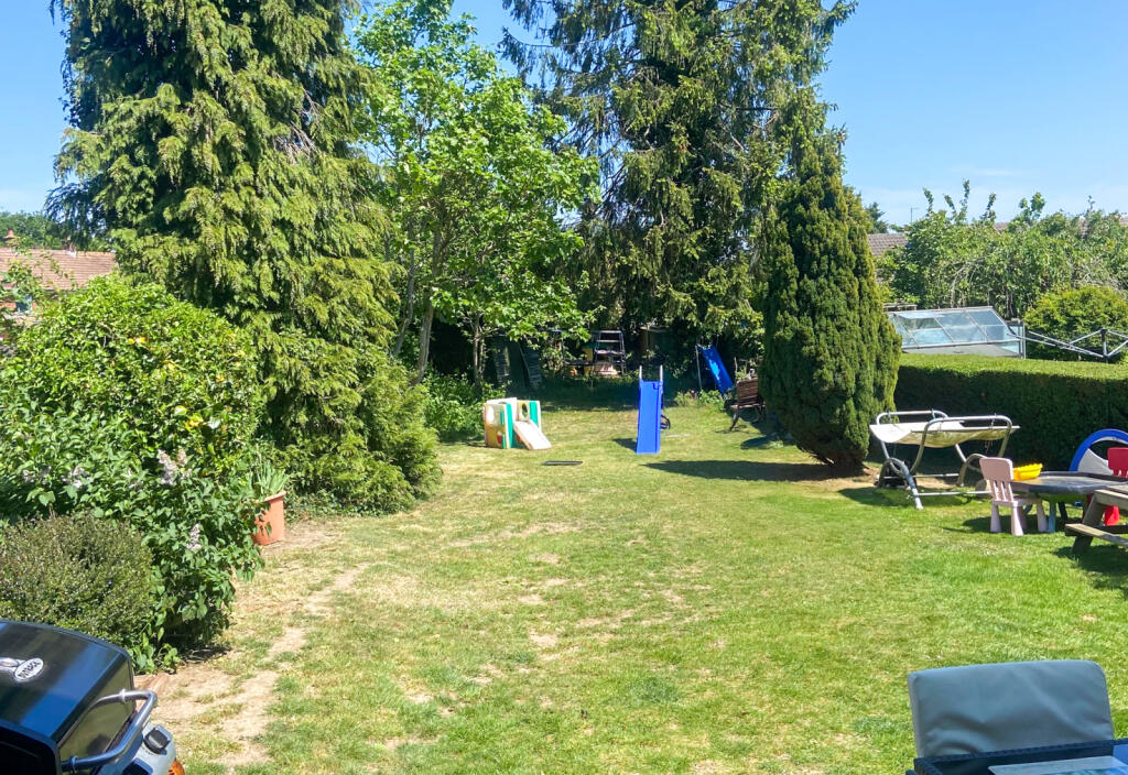 Additional image 17 of High Oaks, St. Albans, Hertfordshire, AL3