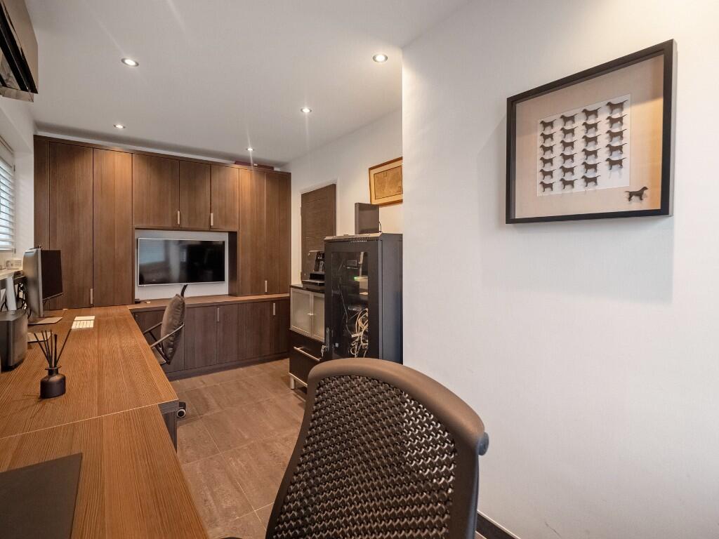 Additional image 18 of Architecturally re-imagined home, Sandpit Lane, St. Albans, Hertfordshire, AL4