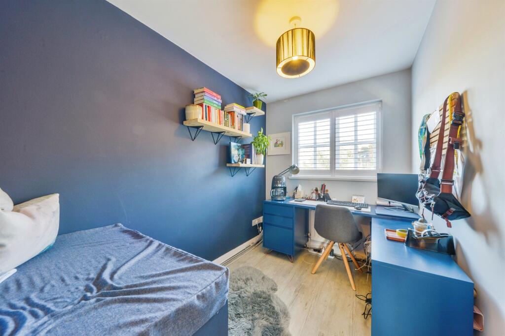 Additional image 10 of Riverbanks Close, Harpenden