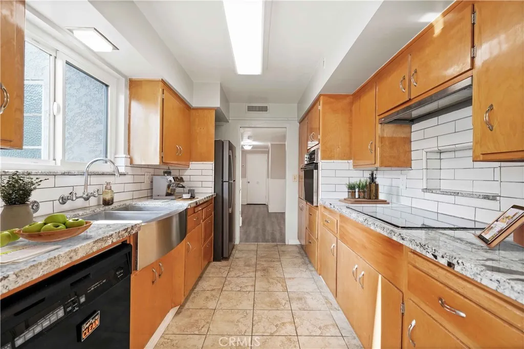 Additional image 35 of 12031 Beverly Boulevard Unit 2-F, Whittier, CA 90601