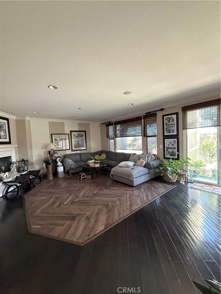 Additional image 19 of 7056 Calina Ln, Eastvale, CA 92880