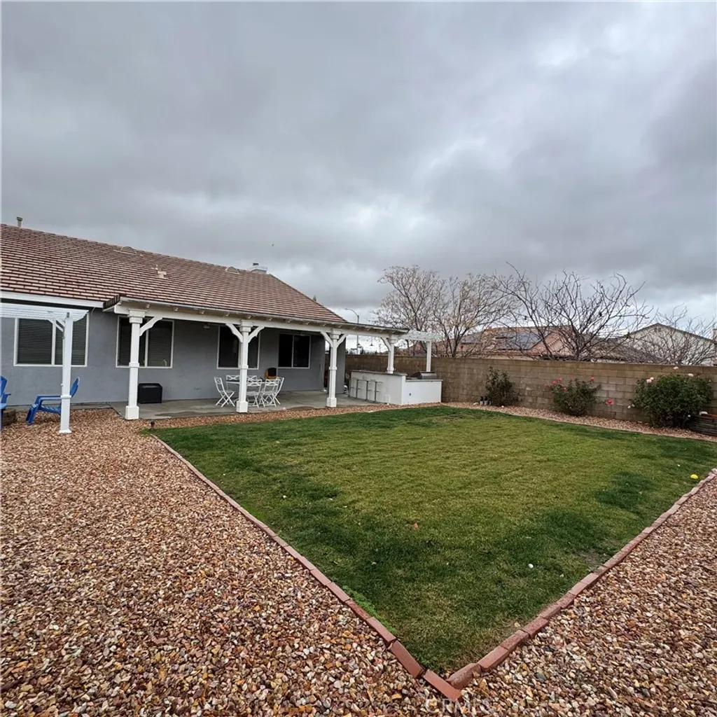 Additional image 4 of 44528 Camolin Lane, Lancaster, CA 93534