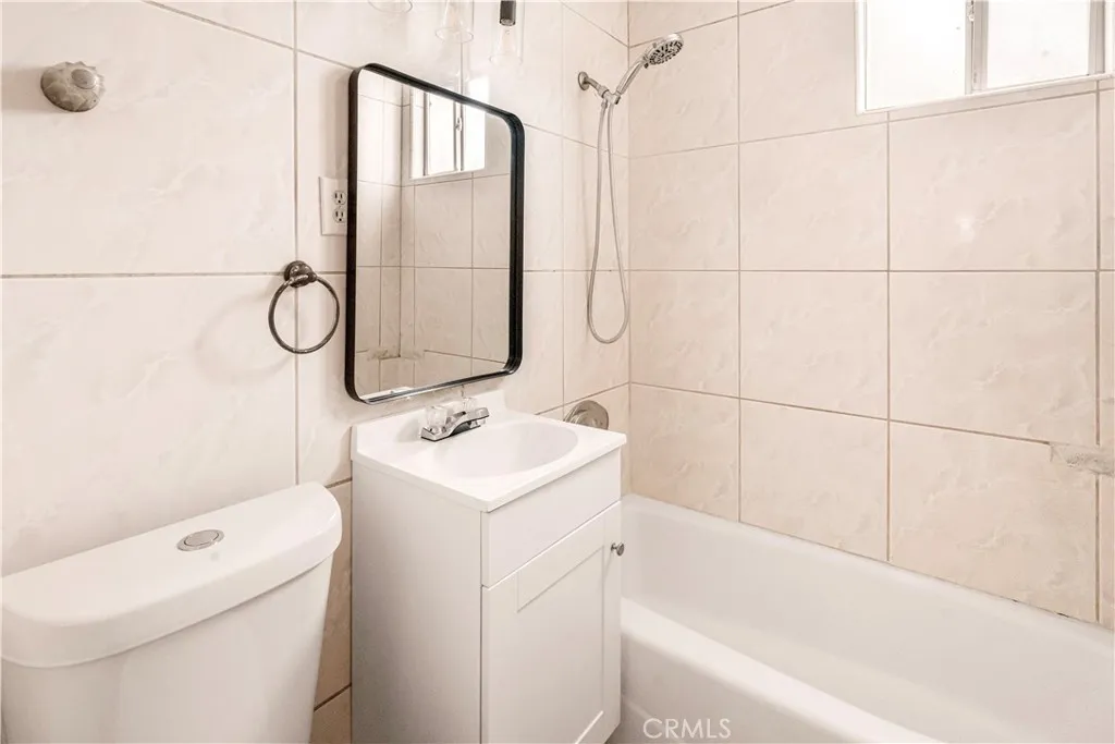 Additional image 22 of 407 4th St, Bakersfield, CA 93304