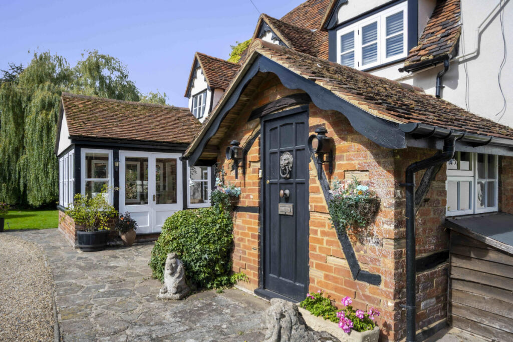 Additional image 18 of Pottersheath Road, Welwyn, AL6