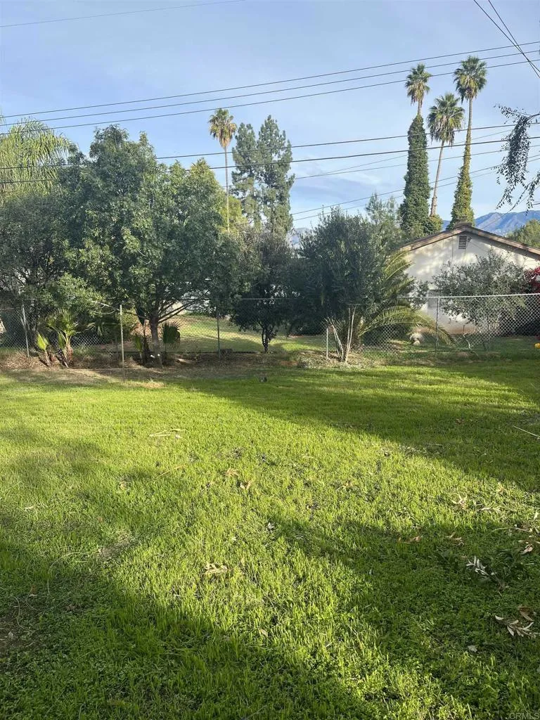 Additional image 67 of 329 E South Avenue, Redlands, CA 92373