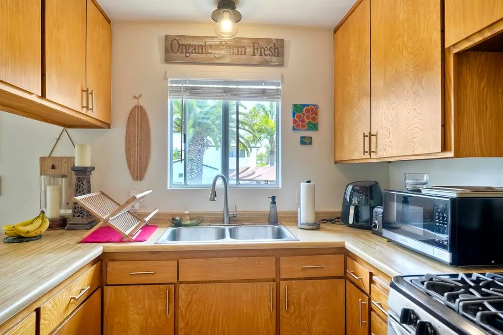 Additional image 20 of 1080 Buena Place, Carlsbad, CA 92008