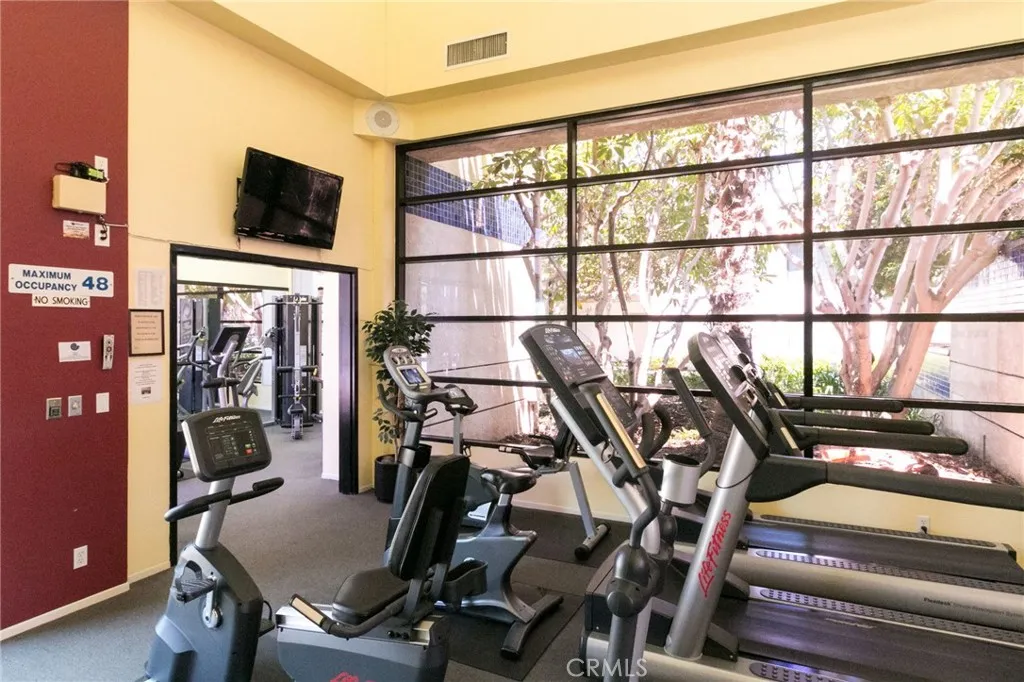 Additional image 93 of 2033 Majorca Drive, Oxnard, CA 93035