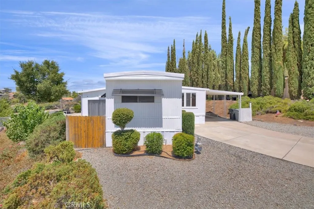 Additional image 2 of 22780 Skylink Dr, Canyon Lake, CA 92587
