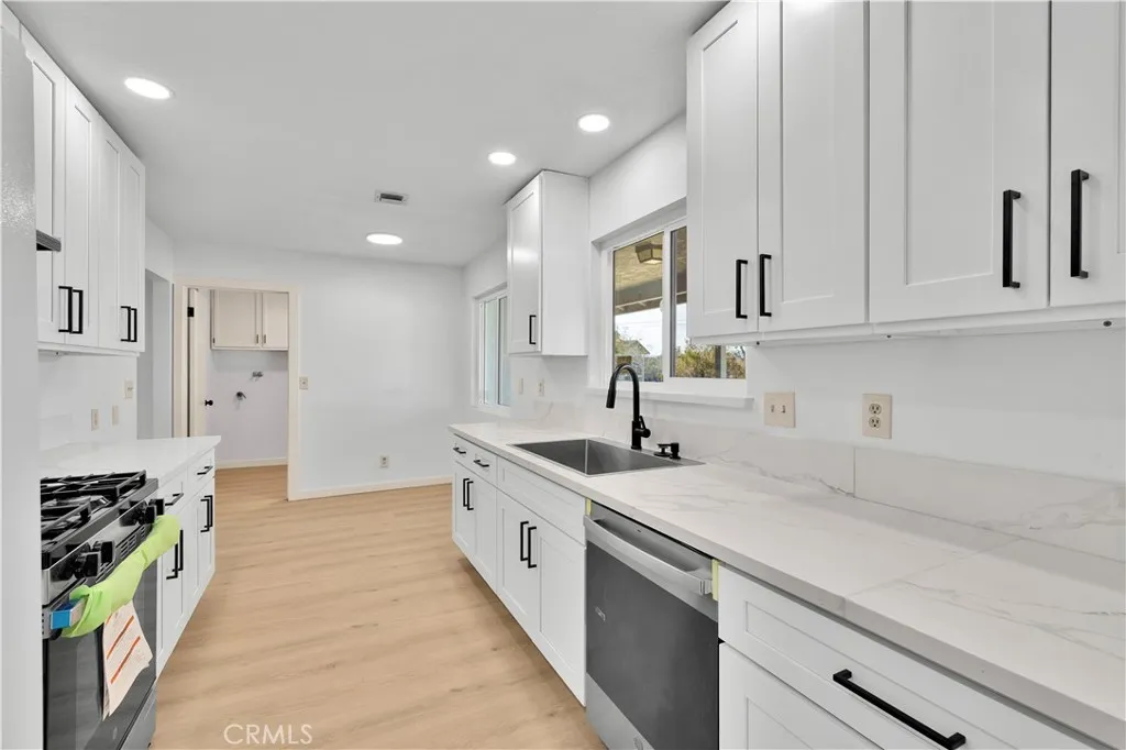 Additional image 79 of 7010 Airway Avenue, Yucca Valley, CA 92284