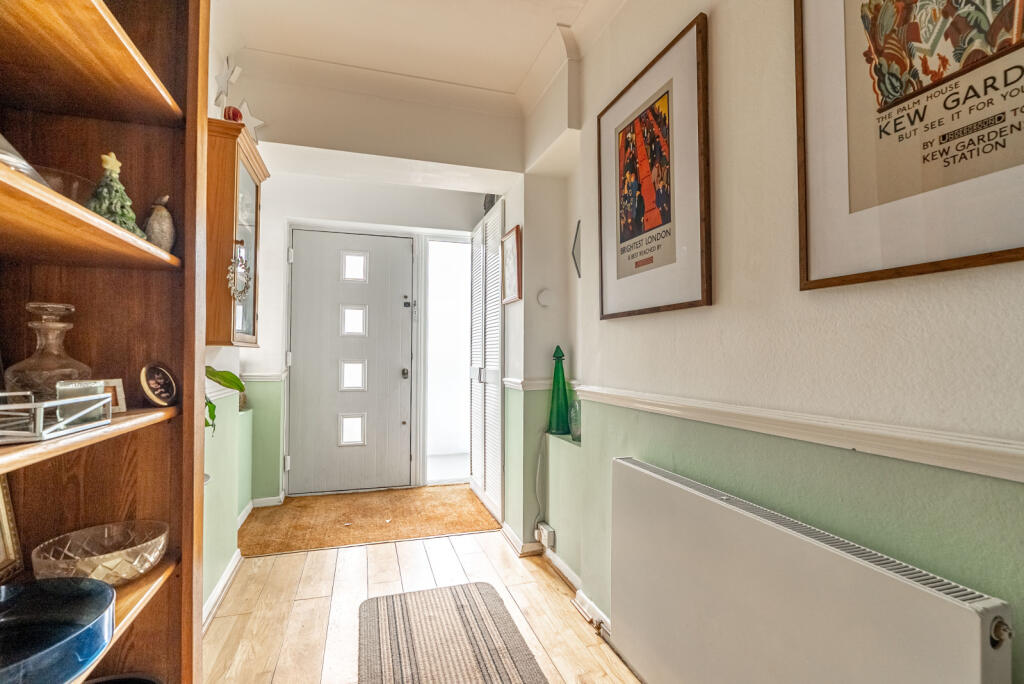 Additional image 13 of Ardens Way, St. Albans, Hertfordshire, AL4