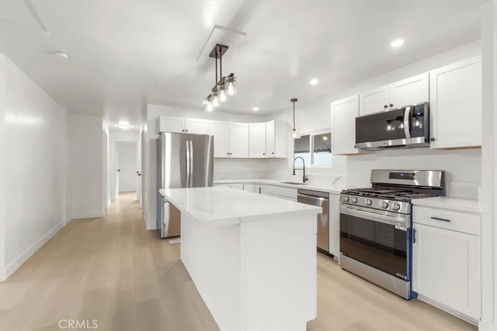 Additional image 11 of 80 Huntington St Unit 701, Huntington Beach, CA 92648