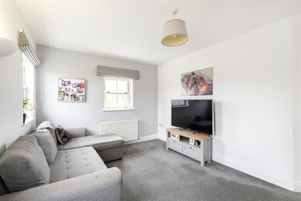 Additional image 5 of 35 High Street, Sandridge, St Albans