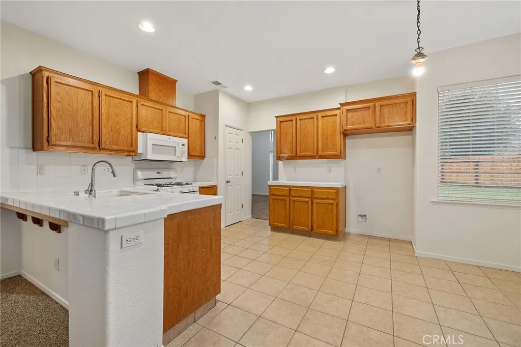 Additional image 89 of 3232 N Zion Cir, Hanford, CA 93230