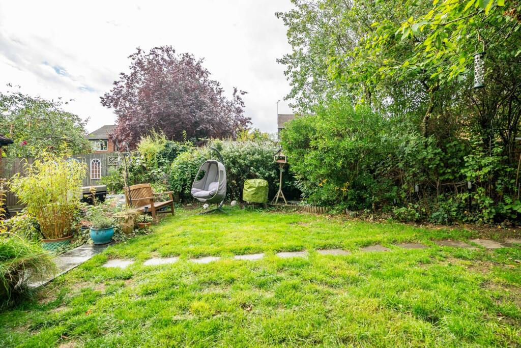 Additional image 25 of Ardens Way, St. Albans, Hertfordshire, AL4