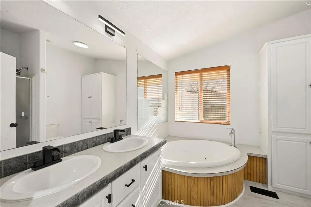 Additional image 60 of 14072 Apple Lane, Clearlake Oaks, CA 95423