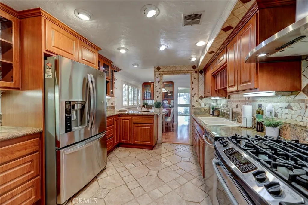 Additional image 11 of 15335 Magnolia Unit 216, Sherman Oaks, CA 91403