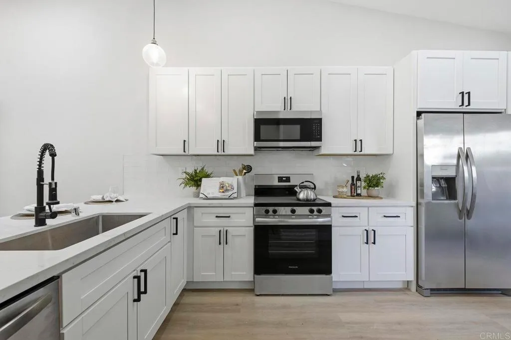 Additional image 73 of 18023 Avenida Alozdra, Rancho Bernardo (San Diego), CA 92128