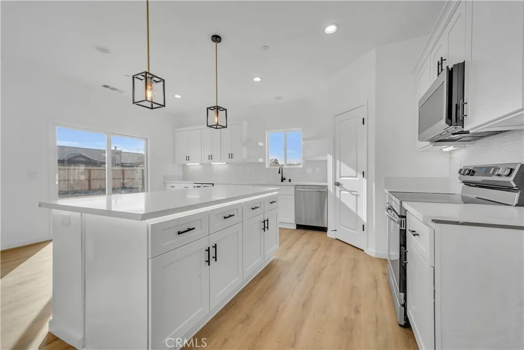 Additional image 34 of 9224 Holly Avenue, California City, CA 93505