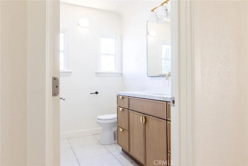 Additional image 77 of 2127 W 76th St, Los Angeles, CA 90047
