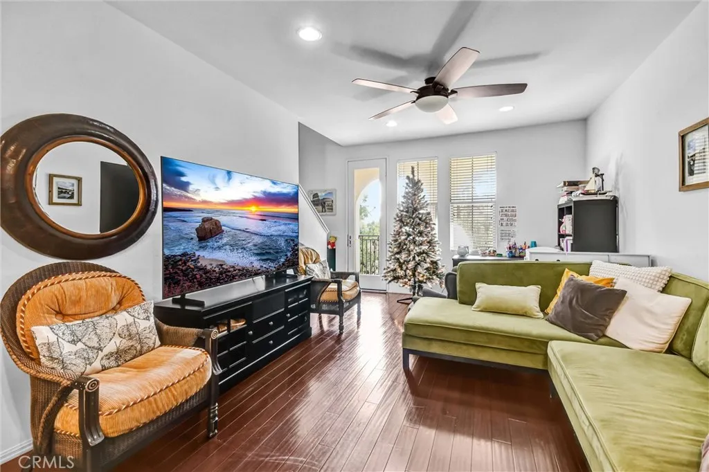 Additional image 7 of 827 E Promenade St Unit E, Azusa, CA 91702