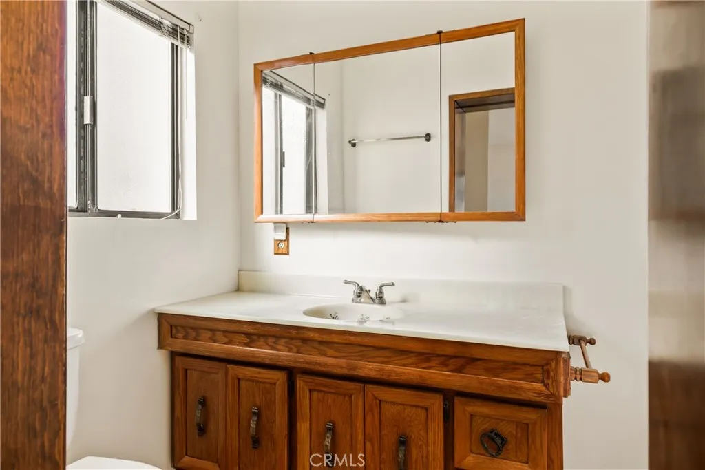 Additional image 36 of 531 N Niagara St, Burbank, CA 91505