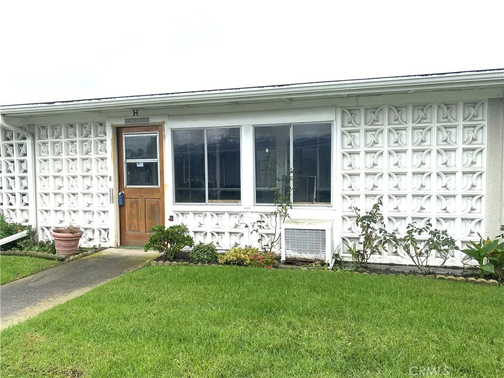 Additional image 12 of 1621 Monterey Rd., M2-19h, Seal Beach, CA 90740